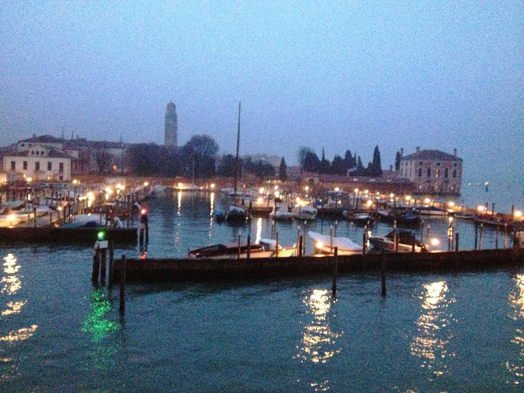 Harry'S Canal View Venedik Oda fotoğraf